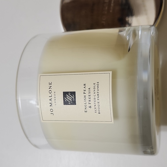 JO MALONE LONDON English Pear & Feesia Deluxe Candle - Picture 7 of 8